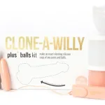 Clone-a Willy Plus Balls Kit - Light Skin Tone Vibrators Clone-a-Willy